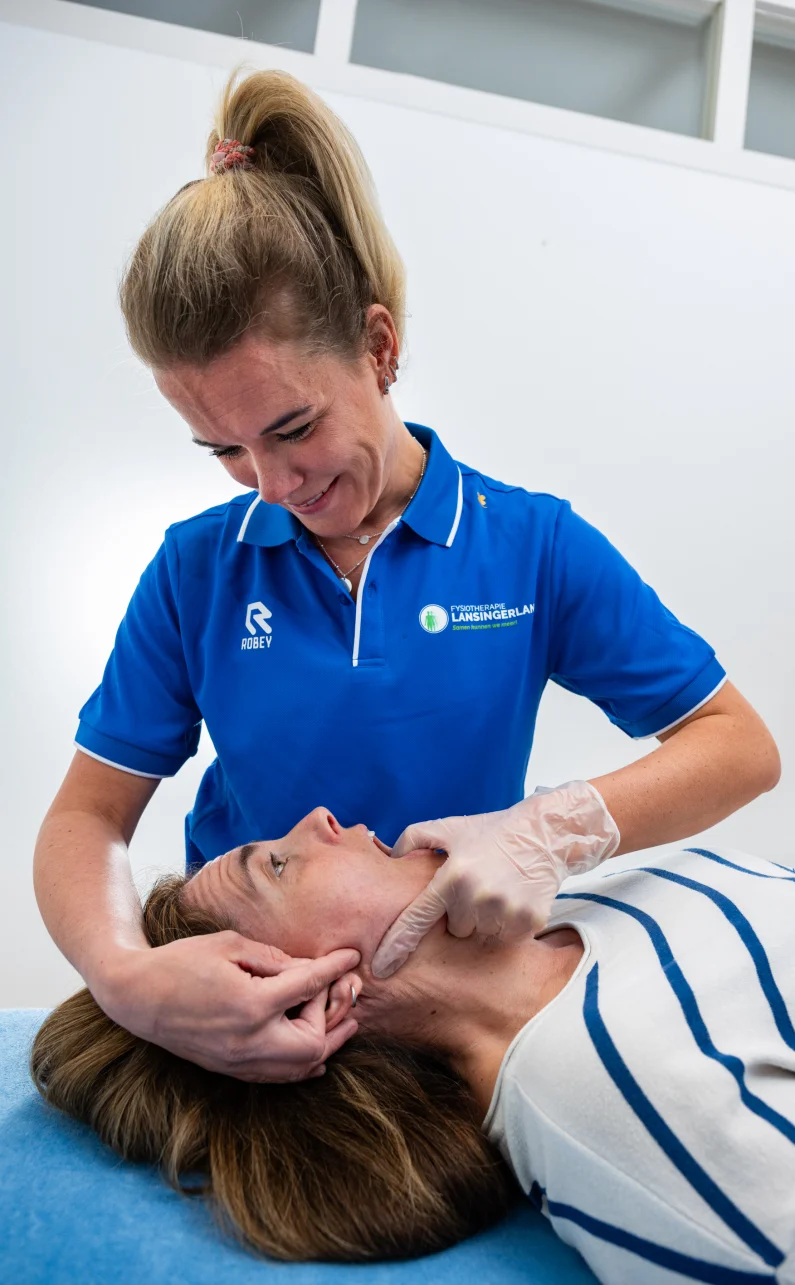 Orofaciale fysiotherapie is een specialisatie binnen de fysiotherapie gericht op klachten in het hoofd-halsgebied.