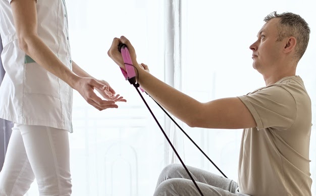 Fysiotherapie Lansingerland – Revalidatie na een operatie in de zomer revalidatie, revalidatietraject, revalideren, revalidatie traject, revalidatie operatie, revalidatie schouder, revalidatie knie, revalidatie rug, revalidatie heup, revalidatie heupprothese, revalidatie knieprothese, knie revalideren, heup revalideren, schouder revalideren, rug revalideren, revalidatie fysio, revalidatie fysiotherapie, revalidatie fysiotherapeut, multidisciplinair, behandelplan, revalidatie operatie, ingreep revalidatie